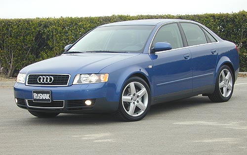 Audi A4: 9 фото