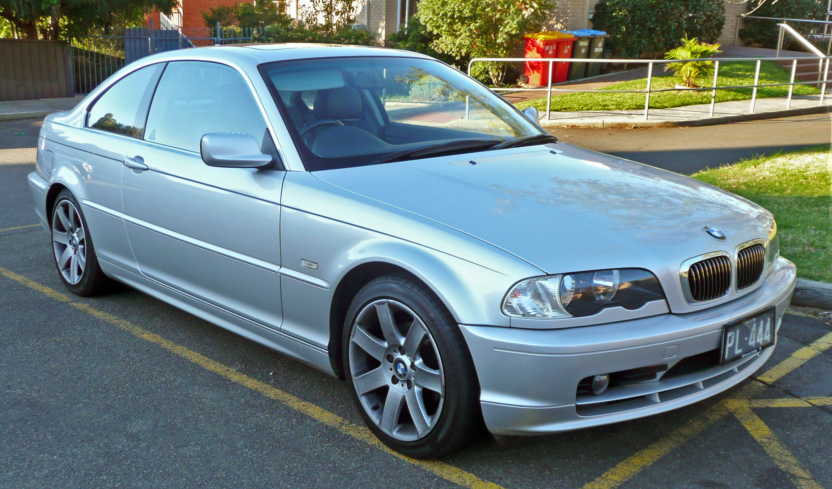 BMW 320Ci: 9 фото