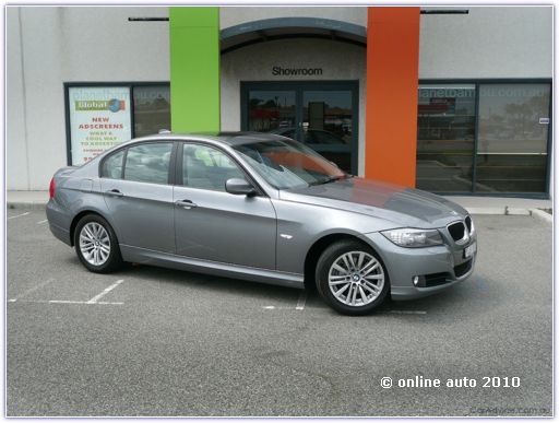 BMW 320i: 4 фото