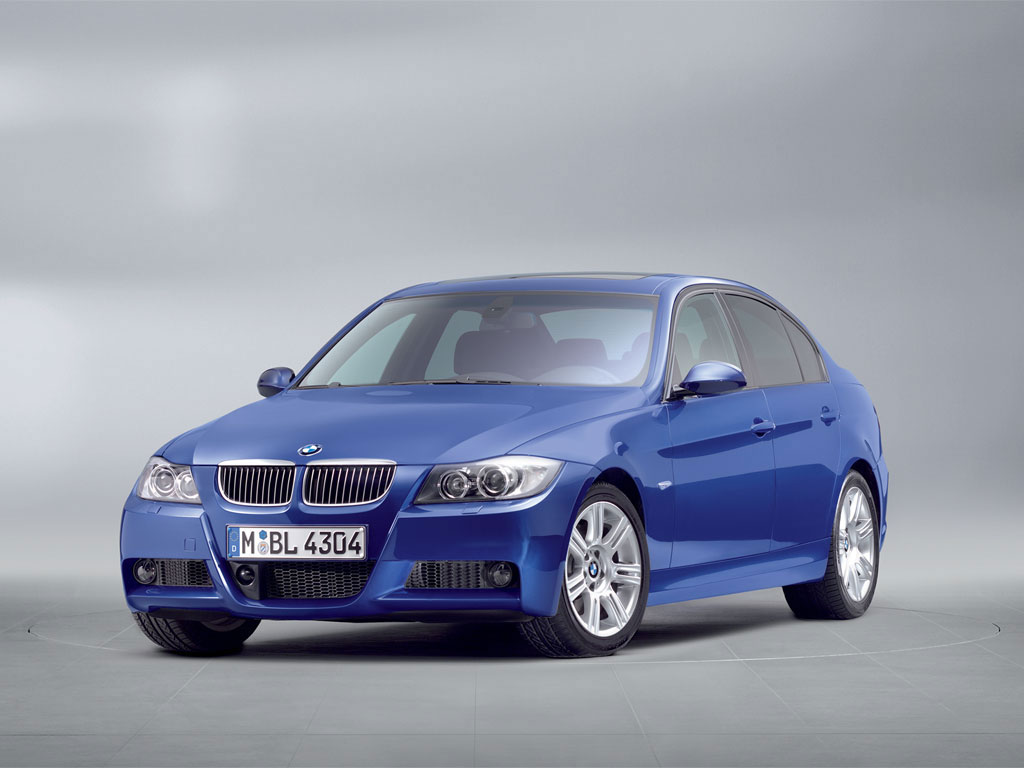 BMW 330i: 4 фото