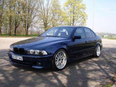 BMW 523i: 5 фото