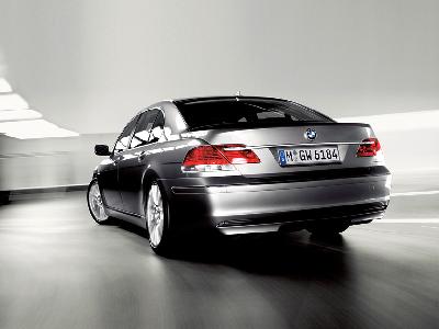 BMW 740Li: 2 фото