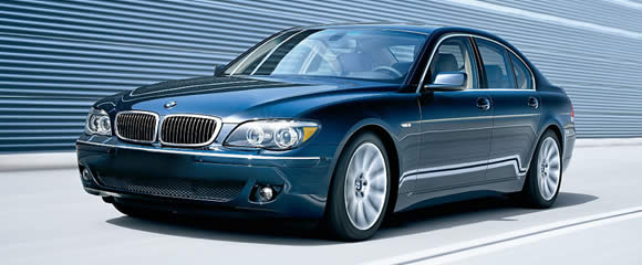 BMW 750i: 7 фото