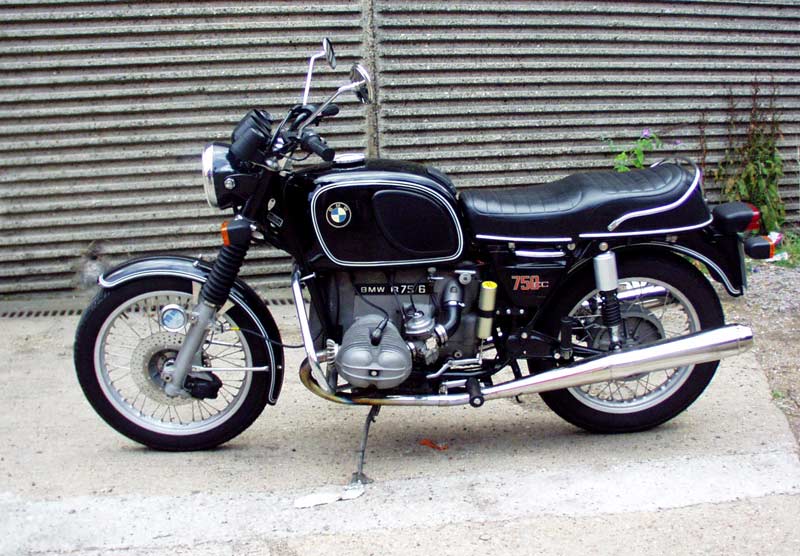 BMW R: 2 фото