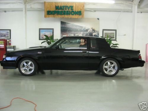 Buick Grand National: 3 фото