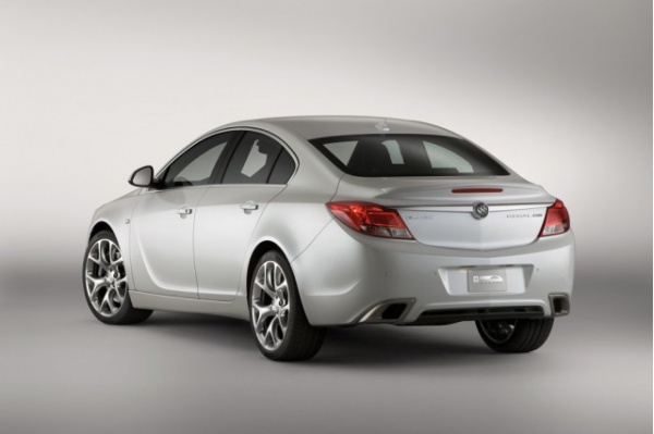 Buick Regal GS: 4 фото