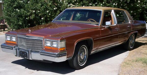 Cadillac Fleetwood: 8 фото