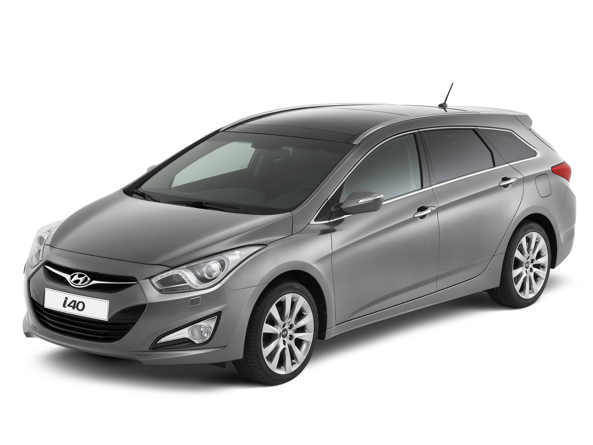 Hyundai i40 Wagon: 10 фото