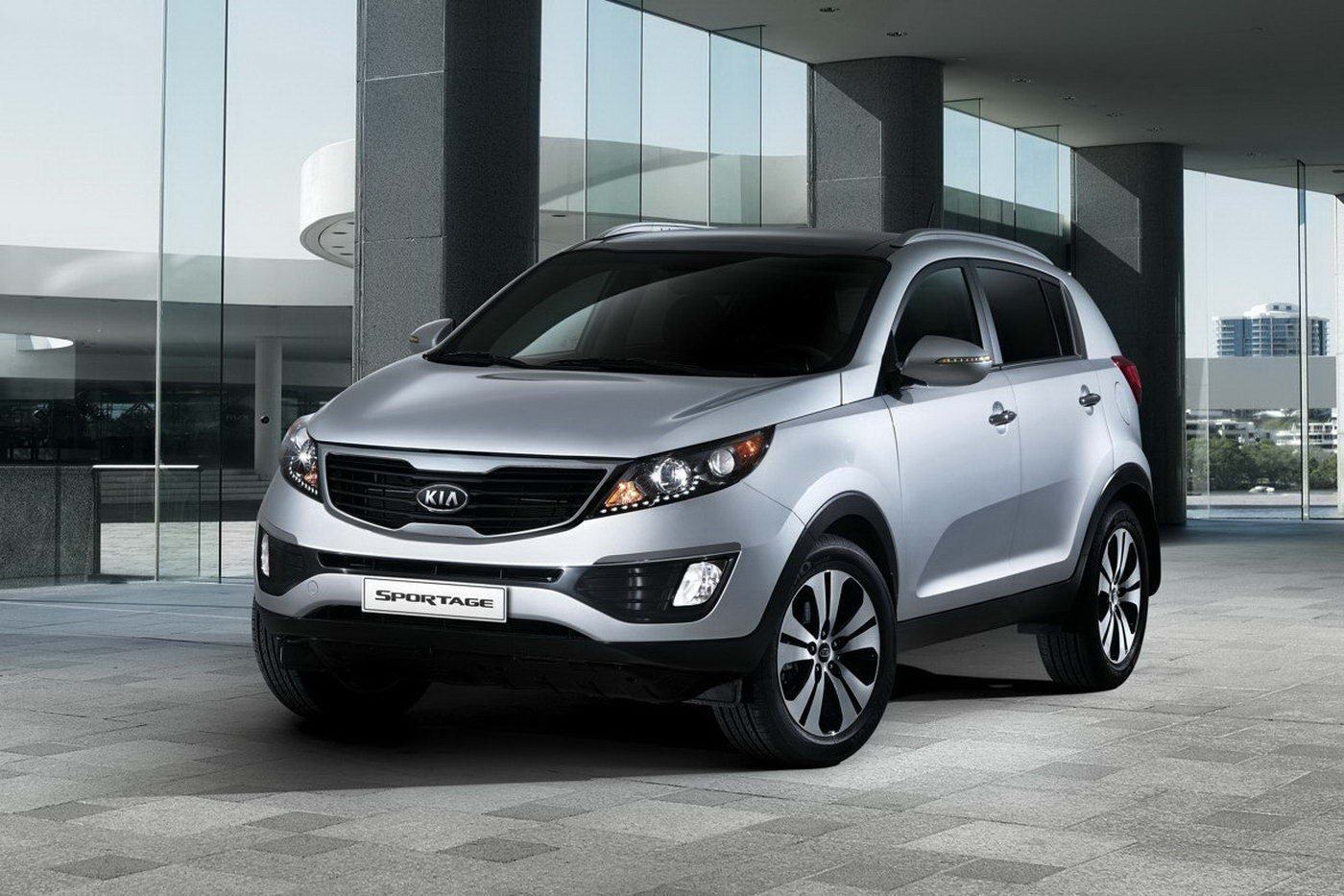 Kia Sportage: 8 фото