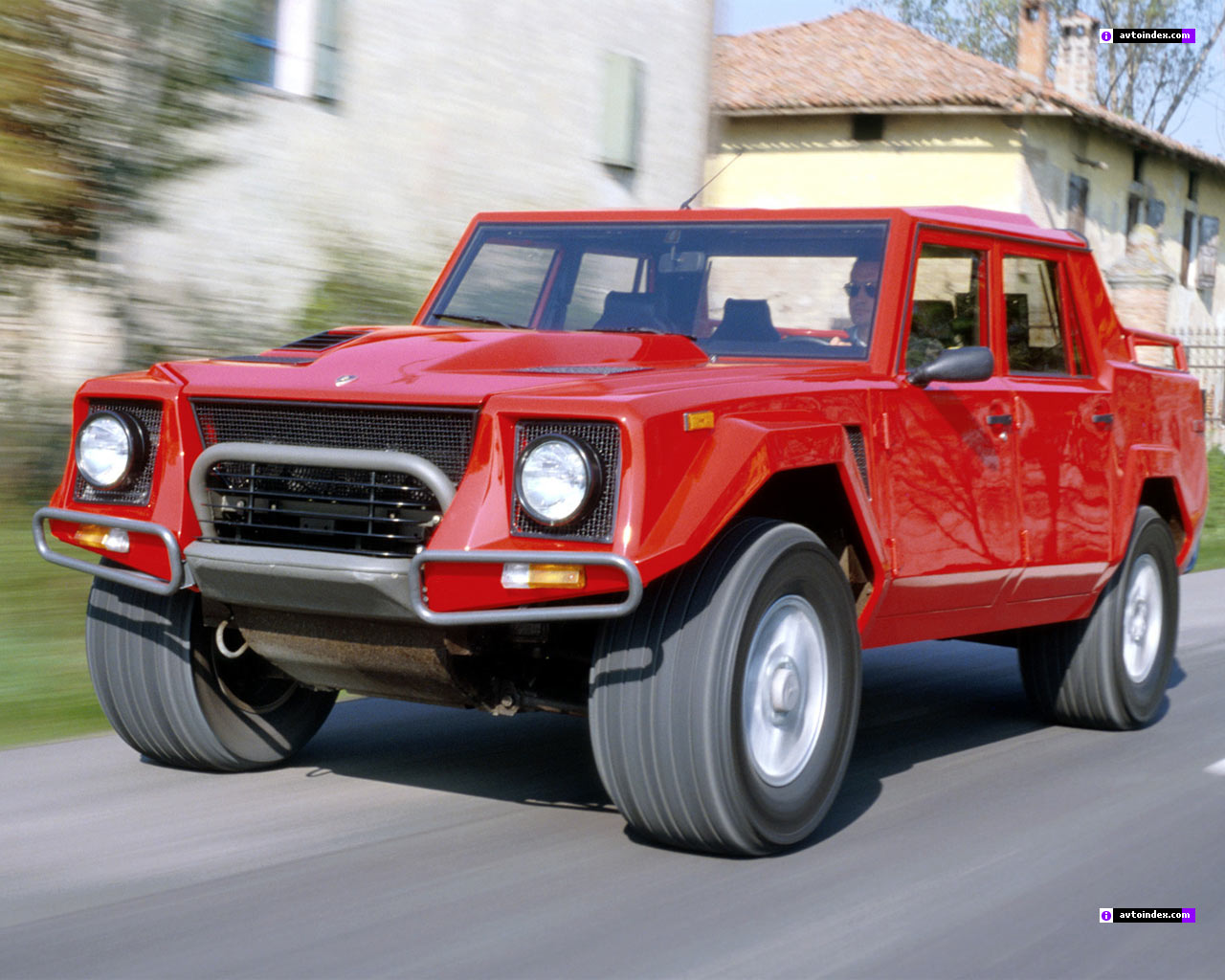 Lamborghini LM-002