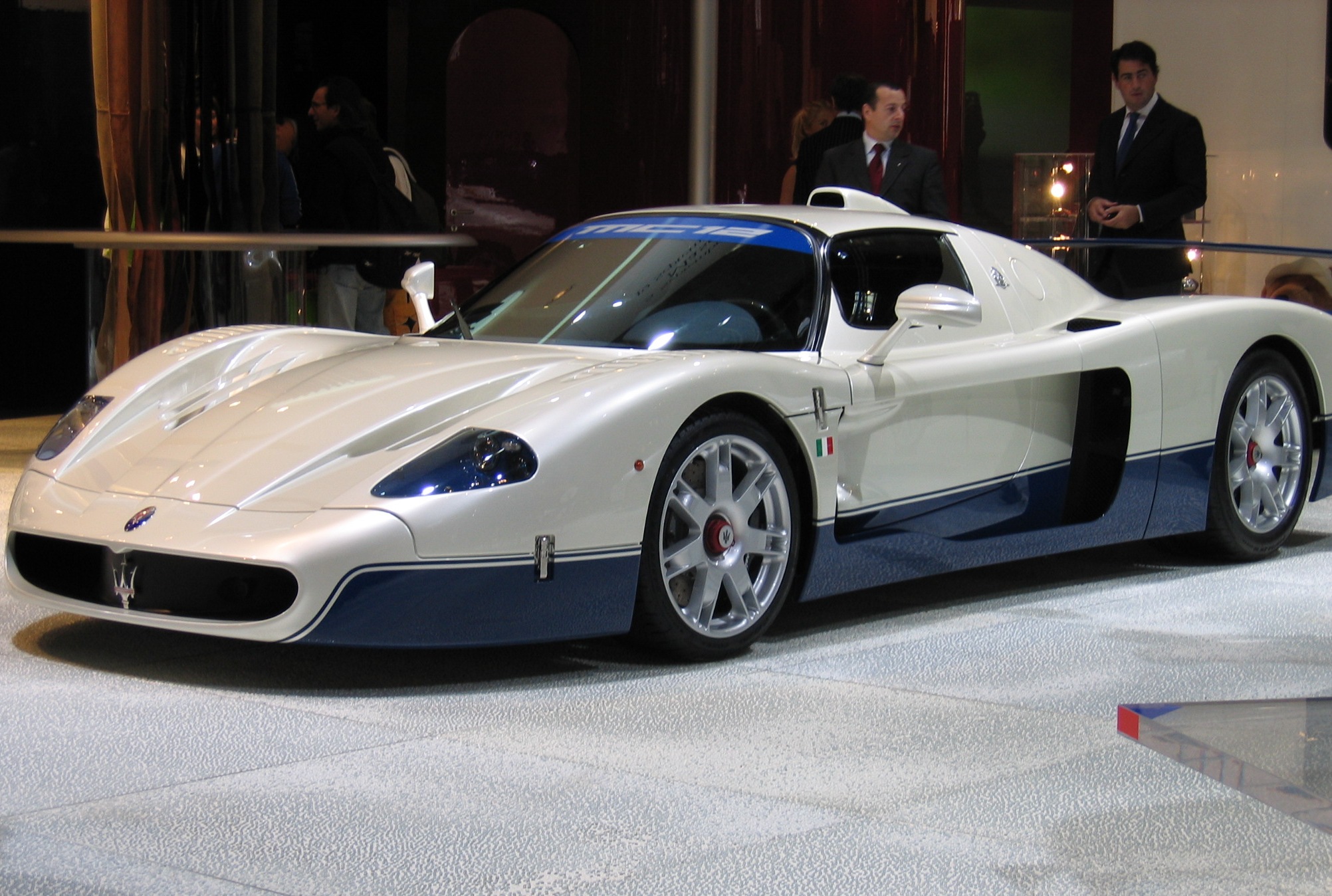 Maserati MC12: 3 фото