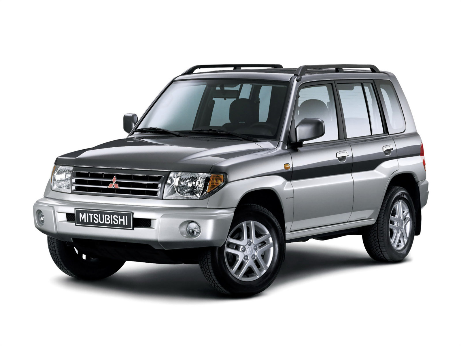 Mitsubishi Pajero Pinin: 5 фото