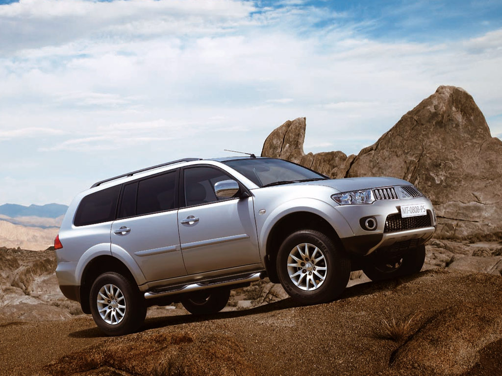 Mitsubishi Pajero Sport: 8 фото