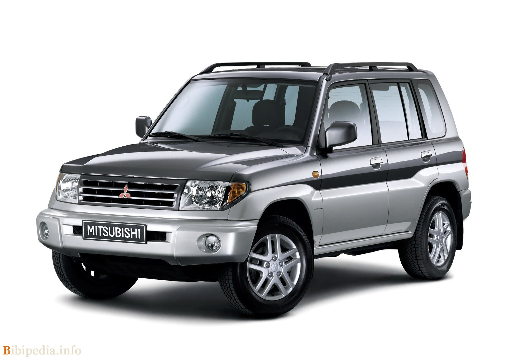 Mitsubishi Shogun: 4 фото