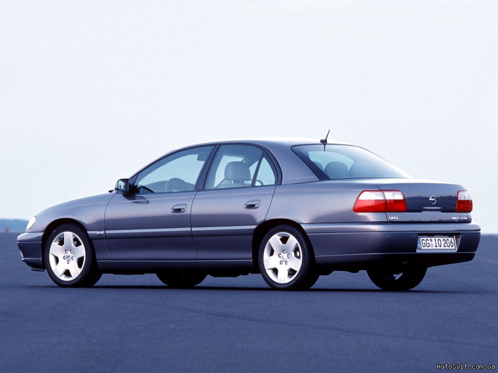 Opel Omega: 12 фото