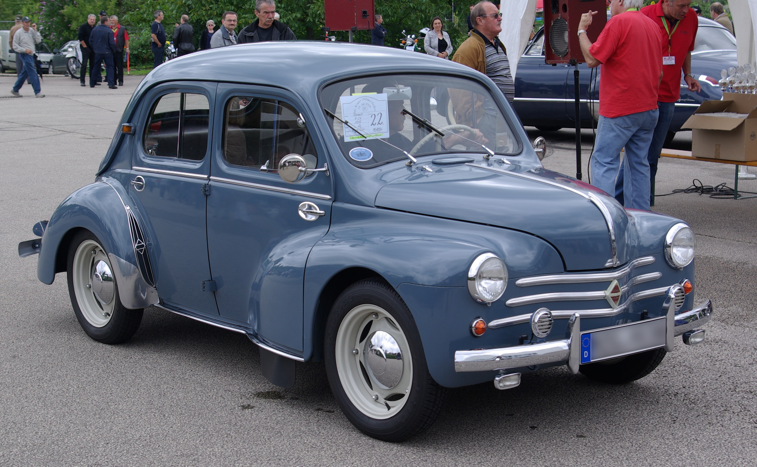 Renault 4CV: 10 фото