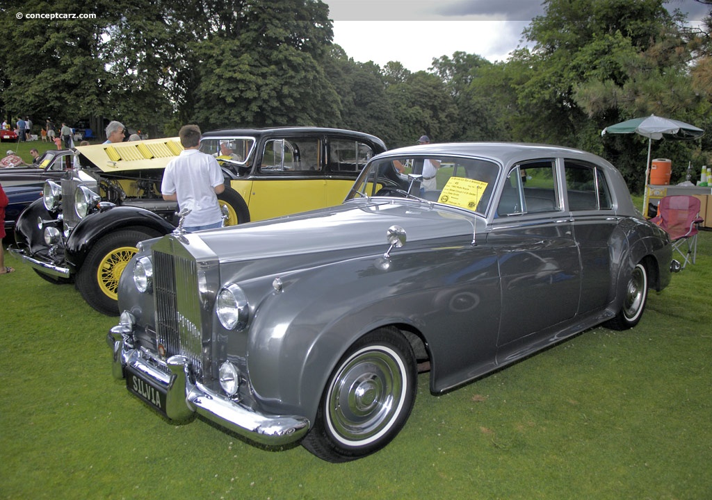 Rolls-Royce Silver Cloud: 11 фото