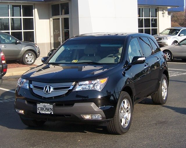 Acura MDX: 3 фото