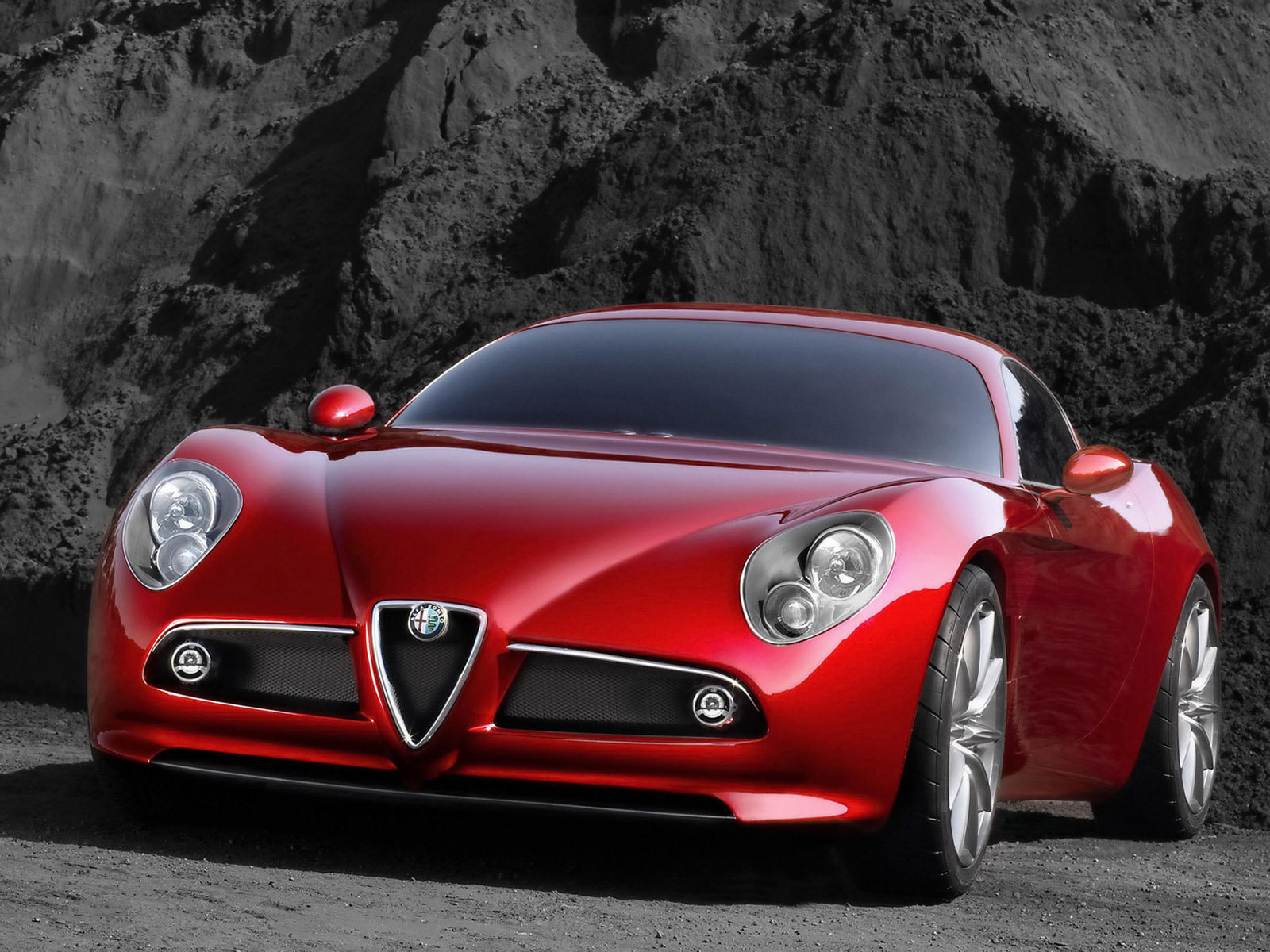 Alfa Romeo 8C Competizione: 12 фото