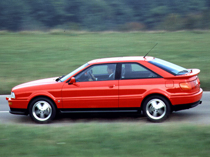 Audi S2 Coupe: 3 фото