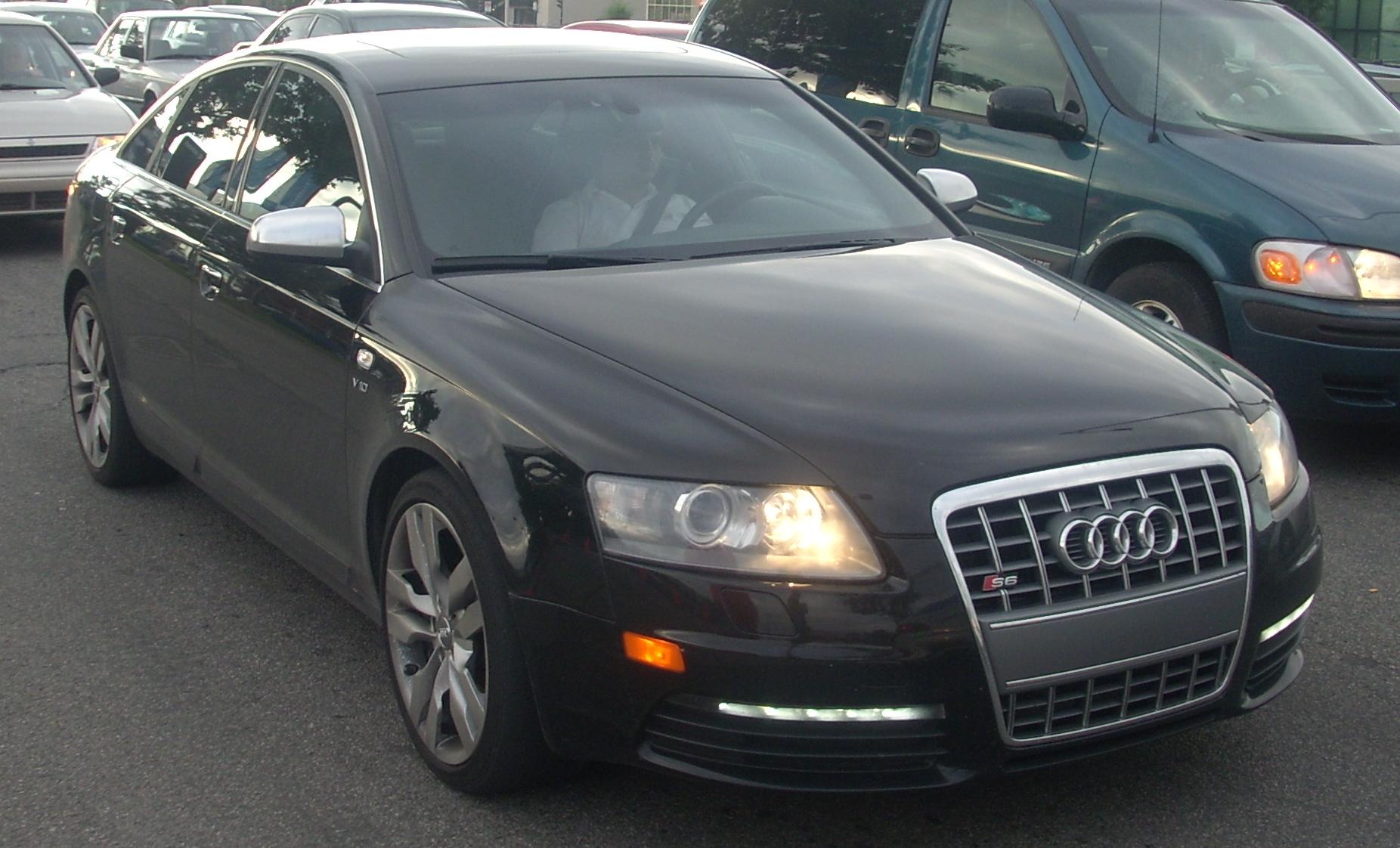 Audi S6 C6: 1 фото