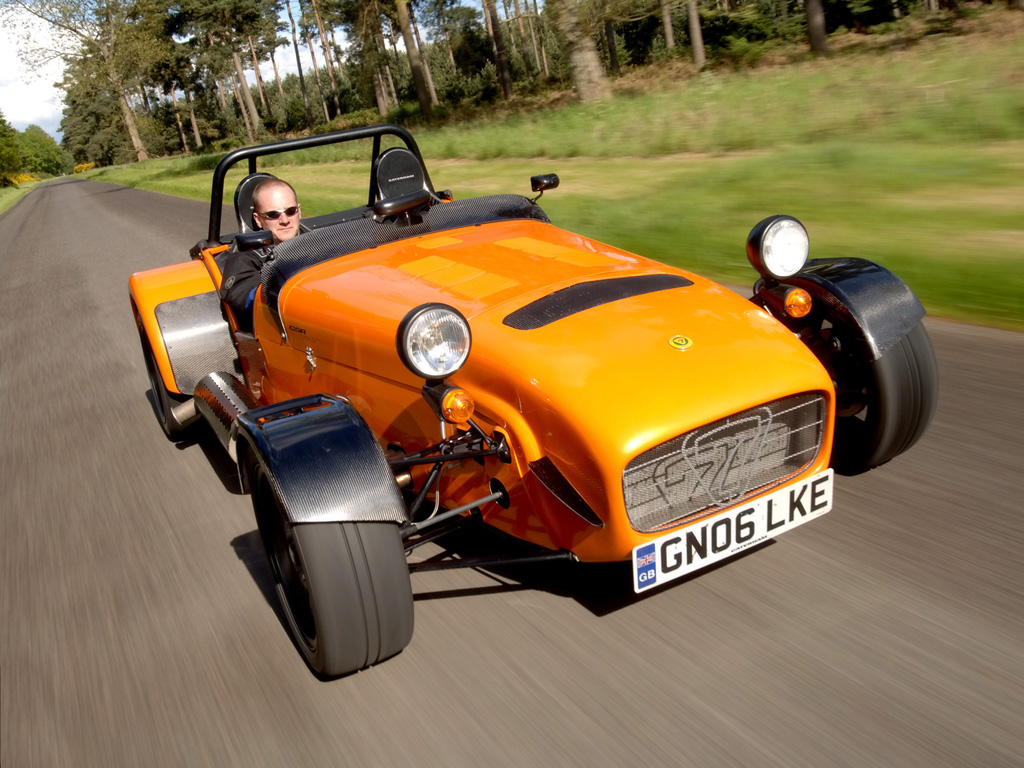 Caterham CSR: 8 фото