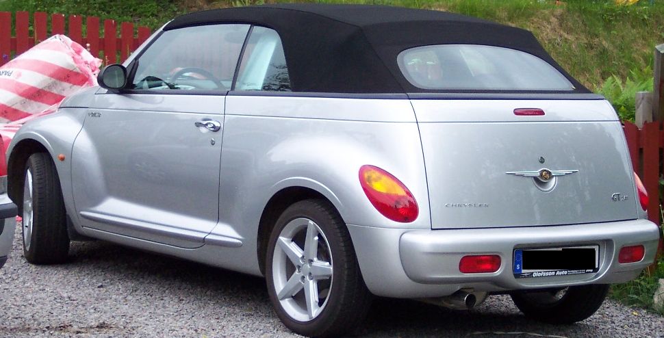 Chrysler PT Cruiser Cabrio: 3 фото