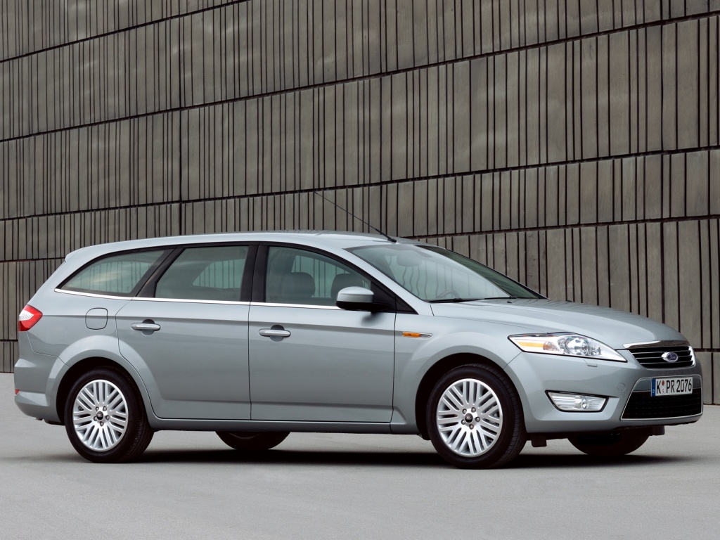 Ford Mondeo Wagon: 8 фото