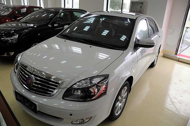 Geely SC7: 3 фото