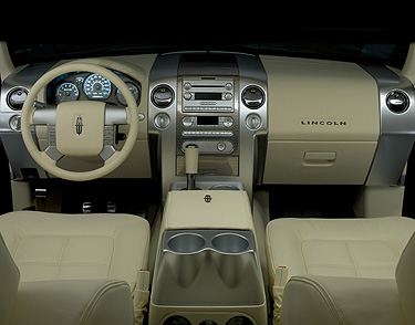 Lincoln Mark LT: 4 фото