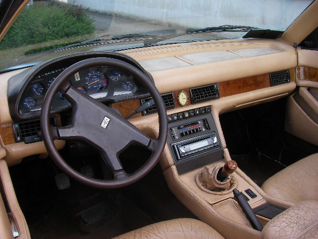 Maserati Biturbo Spyder: 6 фото