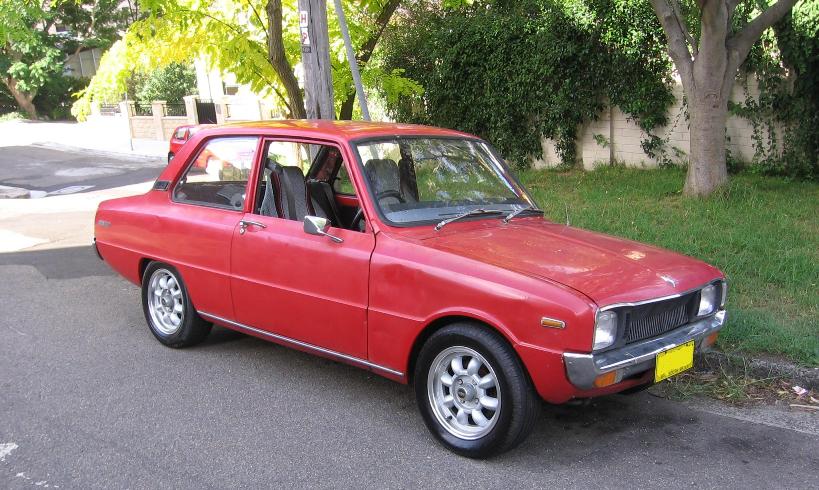 Mazda 1300: 4 фото