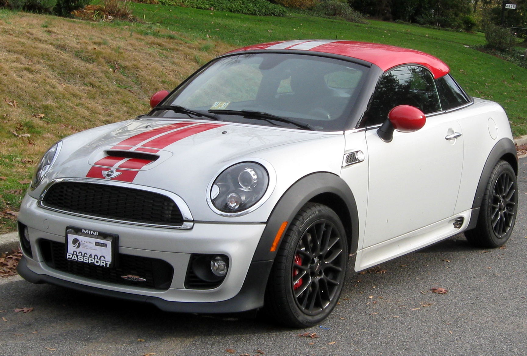 MINI John Cooper Works Coupe: 1 фото