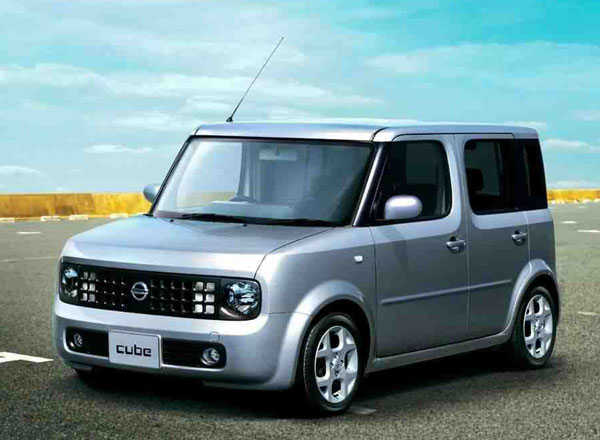 Nissan Cube: 1 фото