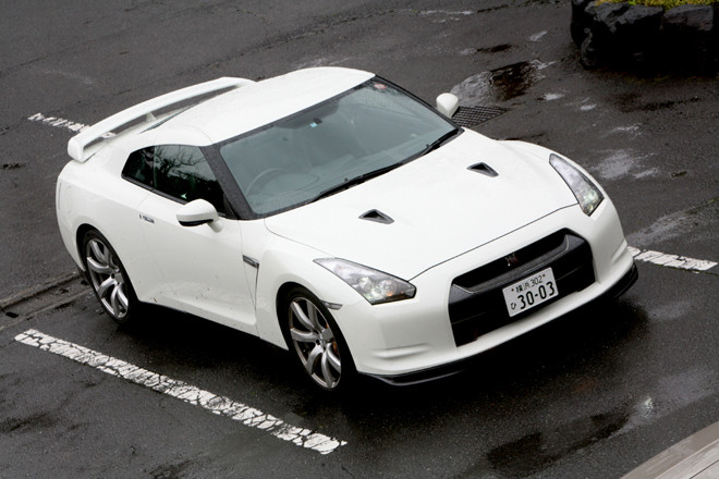 Nissan GT-R: 9 фото