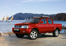 Nissan NP300: 2 фото