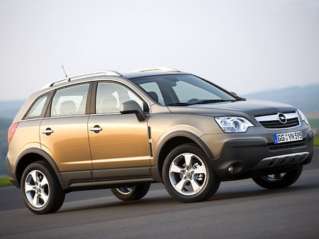 Opel Antara: 9 фото