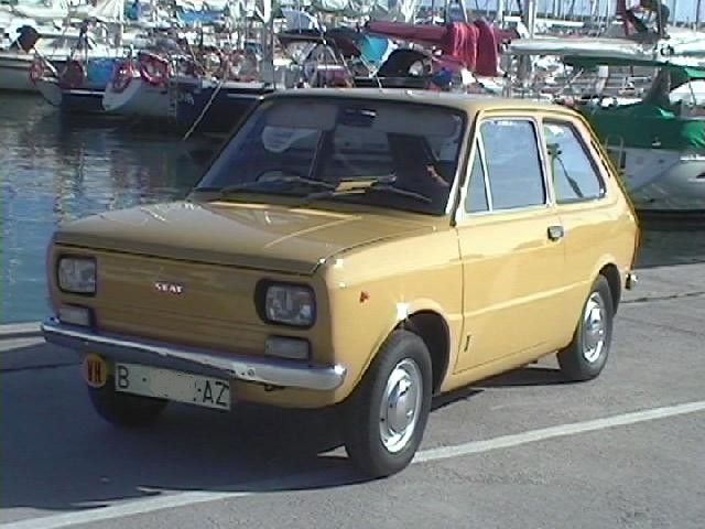 SEAT 133: 6 фото