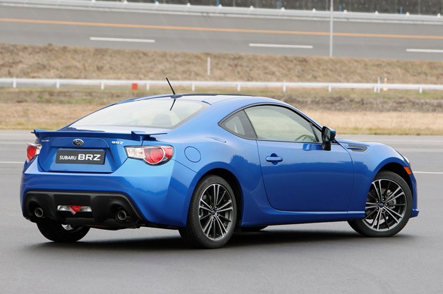 Subaru BRZ: 2 фото