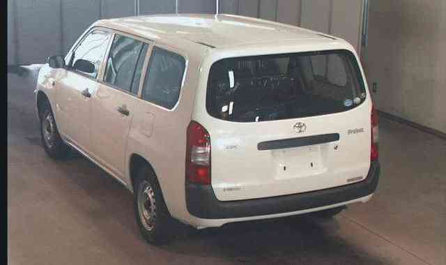 Toyota Probox: 9 фото